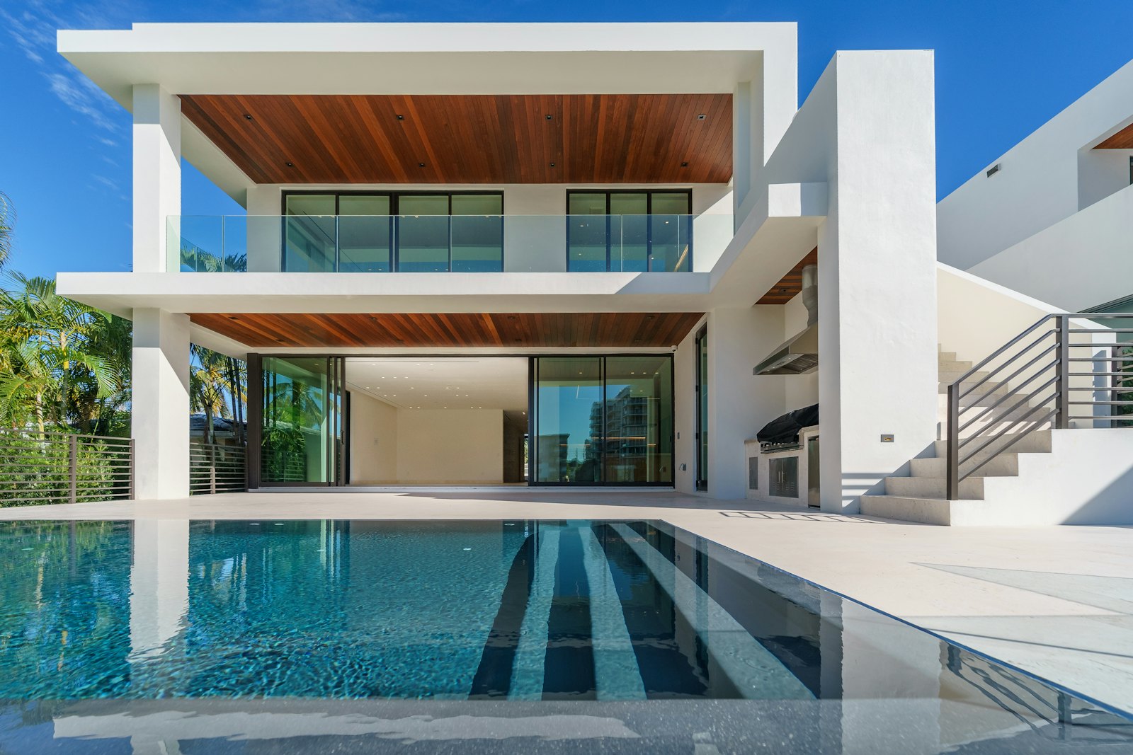 Villa with a long pool